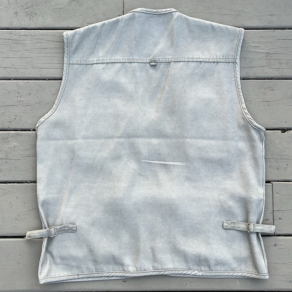 Fishing Hunting or Travel Vest - Picture 2 of 13